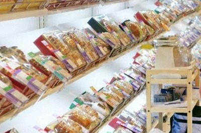 10月の値上げ食品数、今年最多　原料高で2911品、飲料が半数