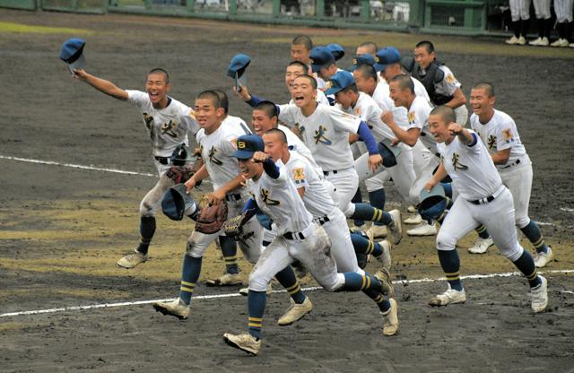 聖光学院の「自滅しない」強さ、選抜出場が濃厚に　山形中央破る