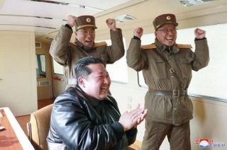 北朝鮮、戦線でロシアを軍事指導　ミサイル開発の中核人物派遣