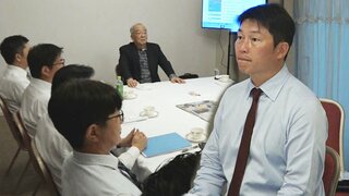 広島カープ　あすのドラフトを前にしたスカウト会議に新井監督も参加 「おそらく昨年より競合は増える」と覚悟