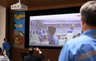 女川原発、１３年ぶり再稼働＝東日本で初、福島第１と同型―深夜にも「臨界」・東北電