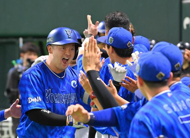 DeNAが26年ぶり日本一へ王手　牧が3ラン、2人の助言が後押し