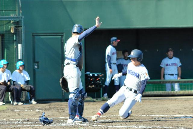 横浜、逆転で決勝へ　きょう健大高崎と対戦　秋季関東高校野球