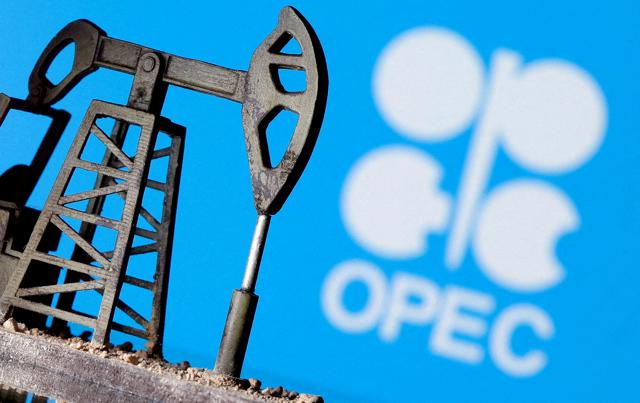 OPECプラス有志8カ国、自主減産の縮小開始を1カ月先送り