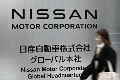 日産自動車株、一時10％安　業績悪化で売り注文が殺到