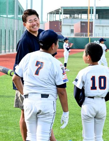 松坂さん、引退の和田投手に感謝　「続けてくれてありがとう」