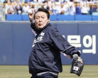 韓国・尹大統領がゴルフ外交準備　対トランプ氏、安倍氏を参考