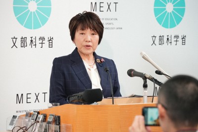 文科相、財務省案は「乱暴」　教員給与引き上げ巡り主張対立