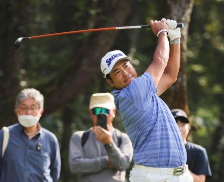 佐藤大平が首位、松山英樹は８位　ダンロップ・フェニックス第１日