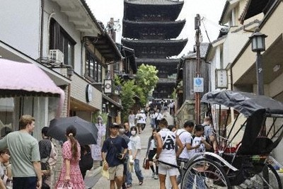 1～10月訪日客数、5年ぶり3000万人超　円安や航空増便影響