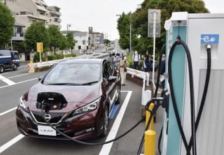 自動車の課税改革に業界照準　EV普及へガソリンと一体議論を