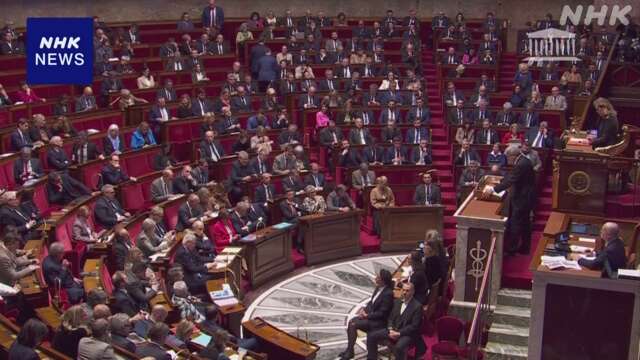 フランス議会下院 内閣不信任決議案を可決 総辞職へ