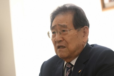 「日本、潰れる」　野田毅元自民党税調会長　財務省SNS中傷に懸念