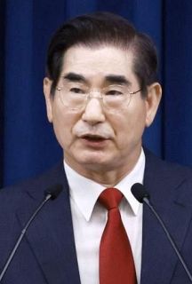 韓国検察、前国防相を逮捕　大統領首謀で捜査か