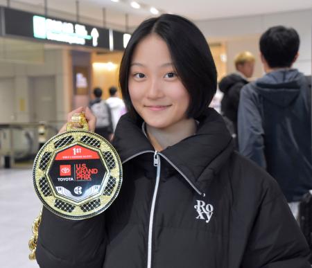 平野歩夢「いい締めくくり」　スノボＷ杯優勝から帰国