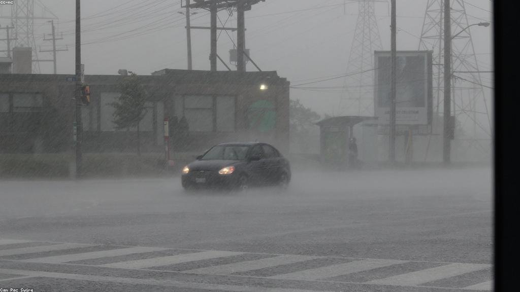台風14号接近で交通規制広がる 自治体が避難準備呼びかけ - 画像2